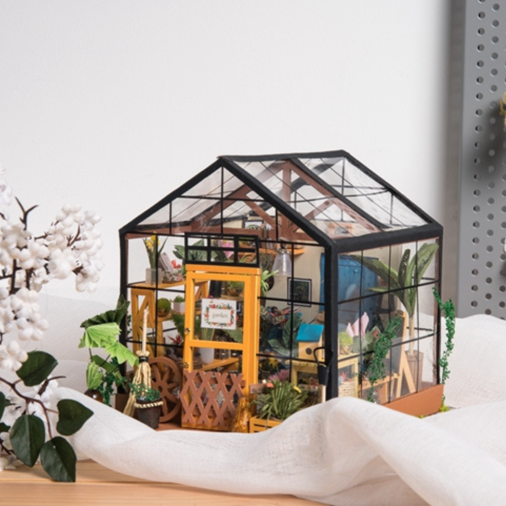 Cathy's Flower House- 3D Puzzle