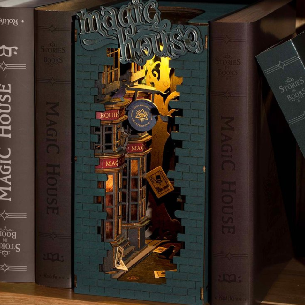 Magic House- Book Nook