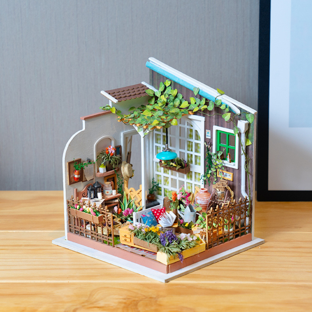 Miller's Flower House- 3D Puzzle