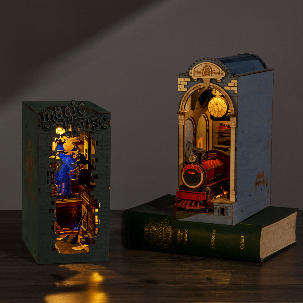 Time Travel- Book Nook