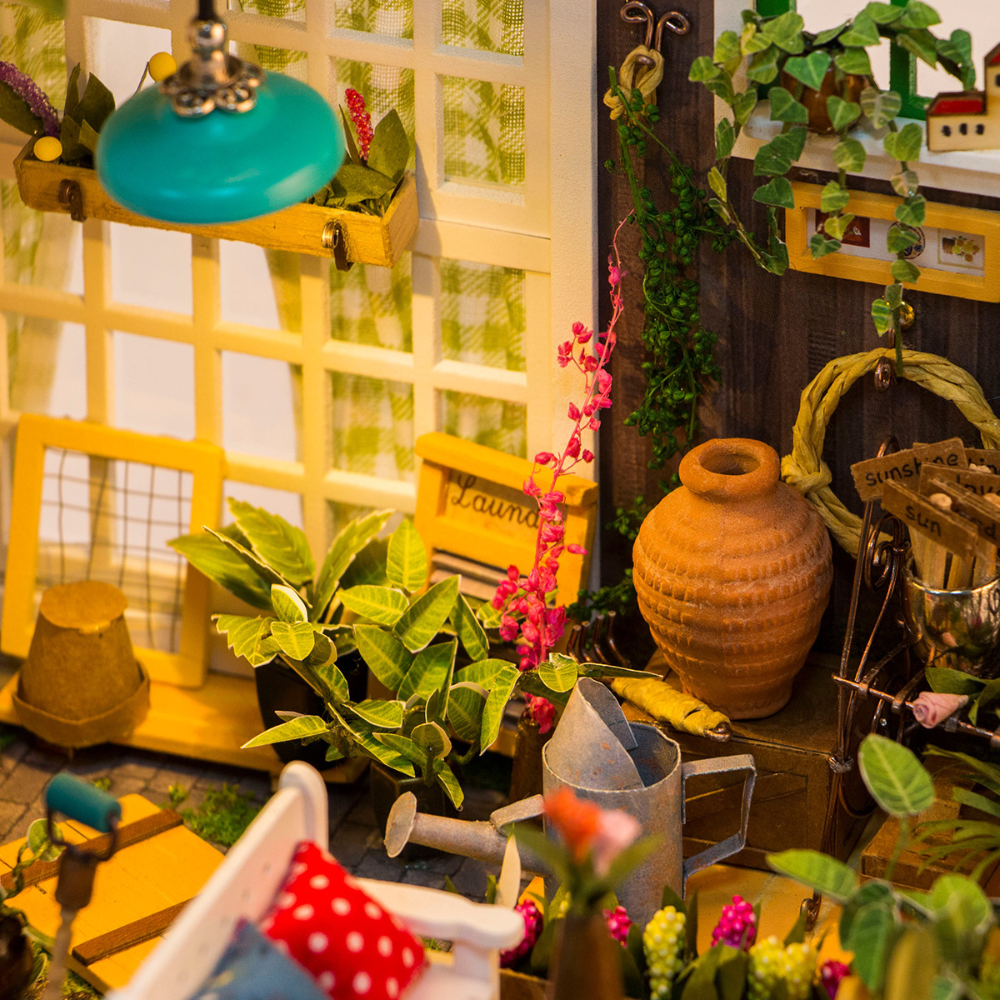 Miller's Flower House- 3D Puzzle