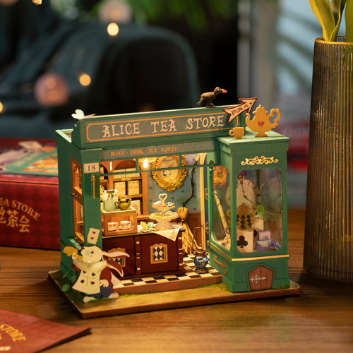 Alice's Tea Store- 3D Puzzle