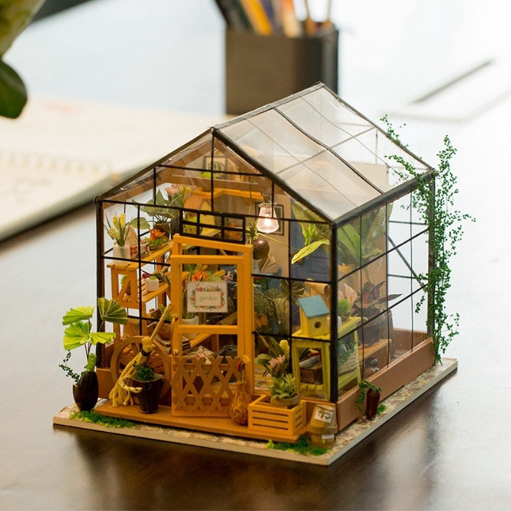 Cathy's Flower House- 3D Puzzle