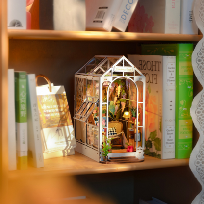 Garden House- Book Nook