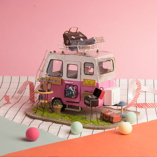 Happy Camper- 3D Puzzle